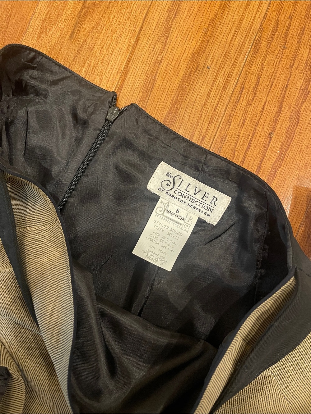 Vintage Silver Connection Black Tan Pinstripe Belted Pencil Skirt Size 6 NEW - Picture 6 of 10
